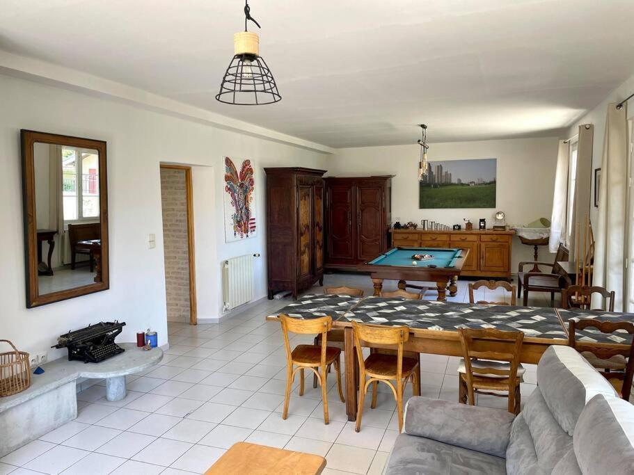 La Casa Del Papa - Maison Spacieuse Avec Jardin Dole Exterior foto